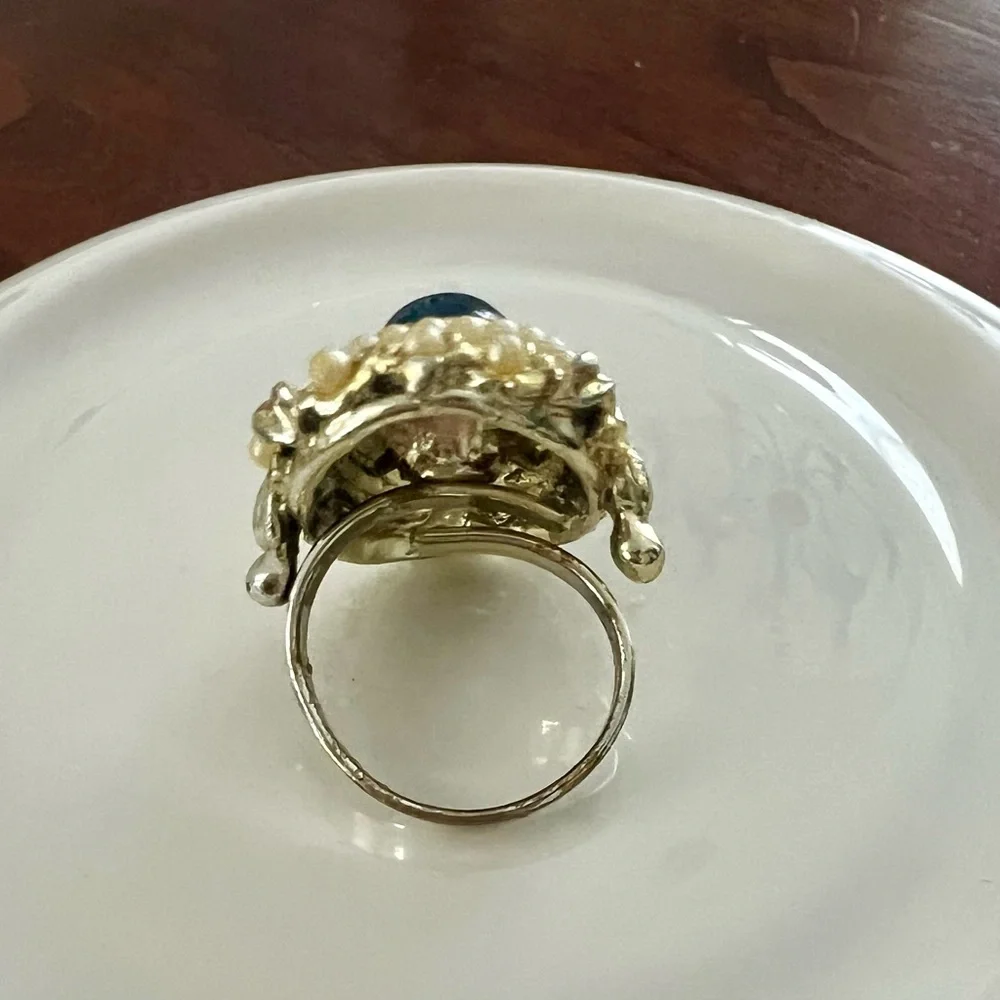 Elegant Gold and Blue Pearl Ring